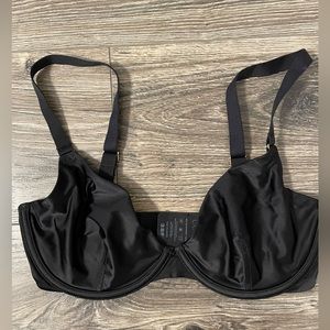 Black CUUP plunge bra